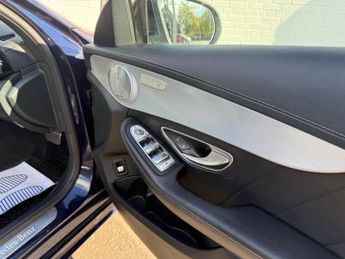 Mercedes-Benz C Class 2.0 C220d AMG Line (Premium Plus) G-Tronic+ Euro 6 (s/s) 4dr