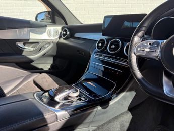 Mercedes-Benz C Class 2.0 C220d AMG Line (Premium Plus) G-Tronic+ Euro 6 (s/s) 4dr