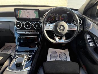 Mercedes-Benz C Class 2.0 C220d AMG Line (Premium Plus) G-Tronic+ Euro 6 (s/s) 4dr