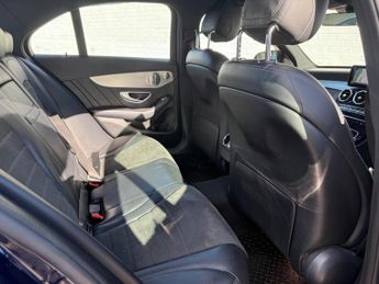Mercedes-Benz C Class 2.0 C220d AMG Line (Premium Plus) G-Tronic+ Euro 6 (s/s) 4dr