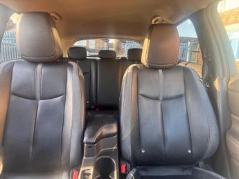 Nissan Leaf 40kWh Tekna Hatchback 5dr Electric Auto (150 ps)