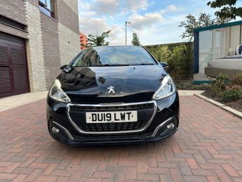 Peugeot 208 1.2 PureTech Signature Euro 6 (s/s) 5dr