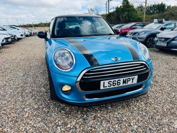 MINI Hatch 1.5 Cooper Auto Euro 6 (s/s) 3dr