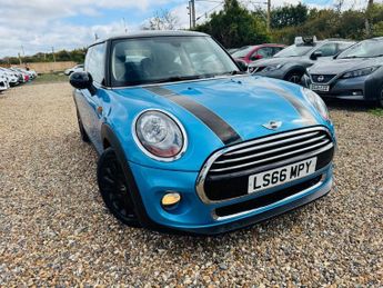 MINI Hatch 1.5 Cooper Auto Euro 6 (s/s) 3dr
