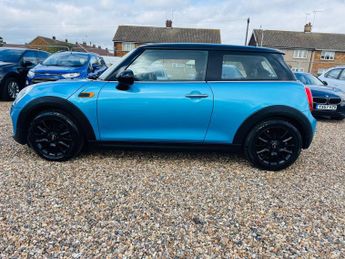 MINI Hatch 1.5 Cooper Auto Euro 6 (s/s) 3dr