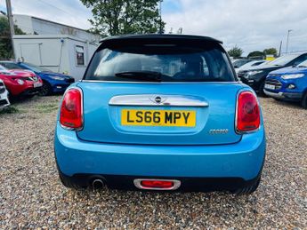 MINI Hatch 1.5 Cooper Auto Euro 6 (s/s) 3dr