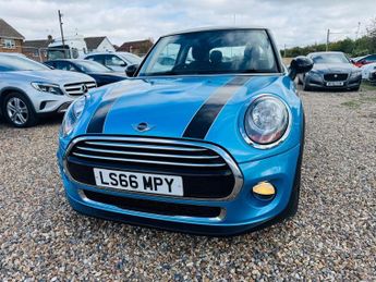 MINI Hatch 1.5 Cooper Auto Euro 6 (s/s) 3dr