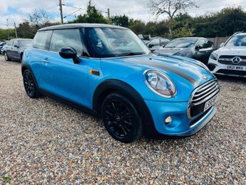 MINI Hatch 1.5 Cooper Auto Euro 6 (s/s) 3dr