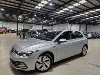 Volkswagen Golf 1.5 eTSI MHEV Style DSG Euro 6 (s/s) 5dr