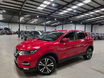 Nissan Qashqai 1.3 DIG-T N-Connecta Euro 6 (s/s) 5dr
