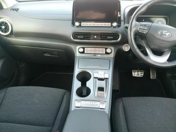 Hyundai KONA 39kWh Premium Auto 5dr (10.5kW Charger)