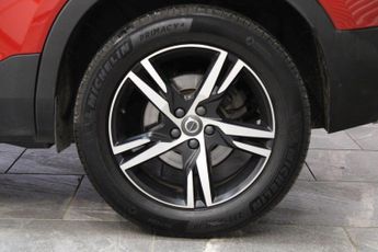 Volvo XC40 2.0 T4 R-Design Auto AWD Euro 6 (s/s) 5dr