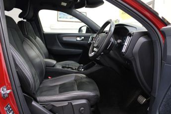 Volvo XC40 2.0 T4 R-Design Auto AWD Euro 6 (s/s) 5dr