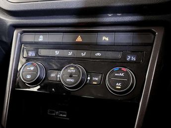 Volkswagen T-Roc 1.0 TSI SE Euro 6 (s/s) 5dr