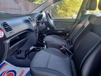 Kia Picanto 1.1 Strike 5dr