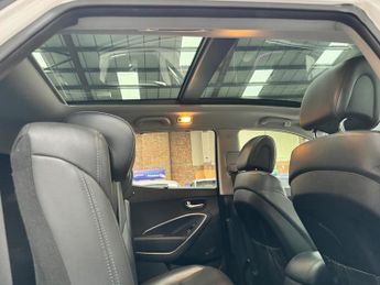 Hyundai Santa Fe 2.2 CRDi Blue Drive Premium SE Auto 4WD Euro 6 (s/s) 5dr (7 Seat