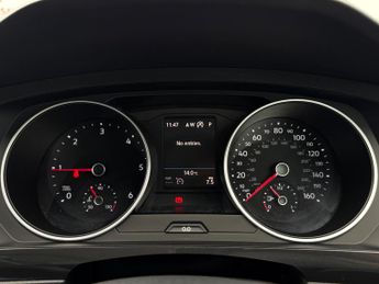 Volkswagen Tiguan 2.0 TDI SE Navigation DSG 4Motion Euro 6 (s/s) 5dr