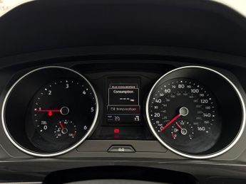 Volkswagen Tiguan 2.0 TDI SE Navigation DSG 4Motion Euro 6 (s/s) 5dr