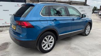 Volkswagen Tiguan 2.0 TDI SE Navigation DSG 4Motion Euro 6 (s/s) 5dr