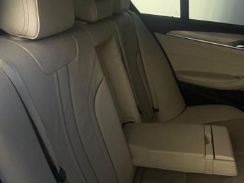 BMW 5 Series 2.0 520d M Sport Auto Euro 6 (s/s) 4dr