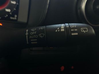 Nissan Juke 1.0 DIG-T N-Connecta DCT Auto Euro 6 (s/s) 5dr