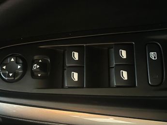 Vauxhall Grandland 1.2 Turbo Design Euro 6 (s/s) 5dr