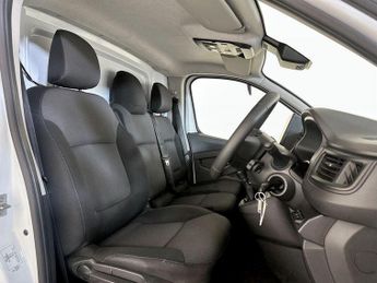 Renault Trafic 2.0 dCi Blue SL28 Business+ L1 H1 Euro 6 (s/s) 5dr