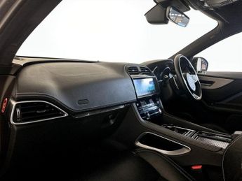 Jaguar F-PACE 2.0 D180 R-Sport Auto AWD Euro 6 (s/s) 5dr