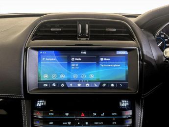 Jaguar F-PACE 2.0 D180 R-Sport Auto AWD Euro 6 (s/s) 5dr