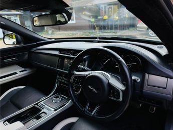 Jaguar XF 3.0d V6 S Auto Euro 6 (s/s) 4dr