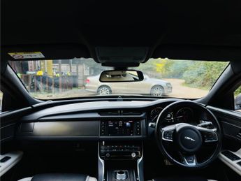 Jaguar XF 3.0d V6 S Auto Euro 6 (s/s) 4dr
