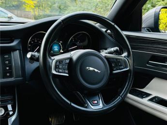 Jaguar XF 3.0d V6 S Auto Euro 6 (s/s) 4dr