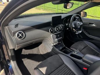 Mercedes-Benz A Class 1.5 A180d AMG Line 7G-DCT Euro 6 (s/s) 5dr