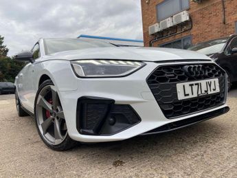 Audi A4 Avant 2.0 TDI 40 Black Edition S Tronic quattro Euro 6 (s/s) 5dr