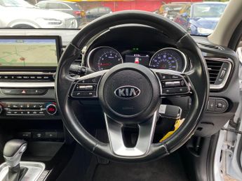Kia Ceed 1.5 T-GDi 3 DCT Euro 6 (s/s) 5dr