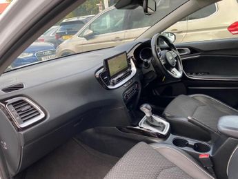 Kia Ceed 1.5 T-GDi 3 DCT Euro 6 (s/s) 5dr