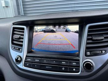 HYUNDAI TUCSON 1.7 Tucson SE Nav Blue Drive 2WD CRDi Semi-Auto 5dr