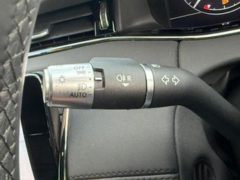 Land Rover Range Rover Evoque 2.0 D180 R-Dynamic SE Auto 4WD Euro 6 (s/s) 5dr