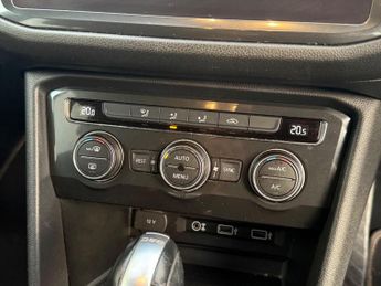 Volkswagen Tiguan Allspace 2.0 TDI SE Nav DSG 4Motion Euro 6 (s/s) 5dr