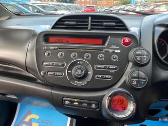 Honda Jazz 1.4 i-VTEC ES Hatchback 5dr Petrol CVT Euro 5 (99 ps)