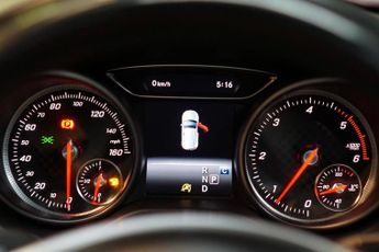 Mercedes-Benz A Class 2.1 A200d AMG Line (Premium Plus) 7G-DCT Euro 6 (s/s) 5dr