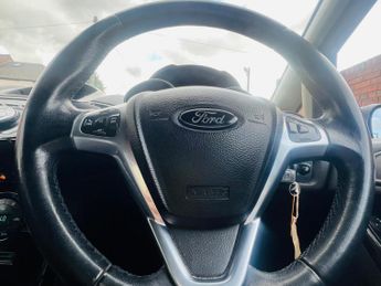 Ford Fiesta 1.6 Titanium Powershift Euro 5 5dr
