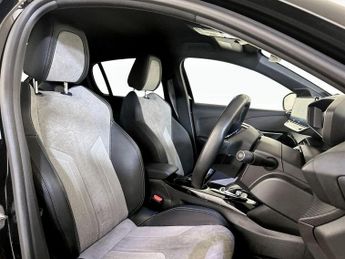 Peugeot E-208 50kWh GT Premium Hatchback 5dr Electric Auto (136 ps)