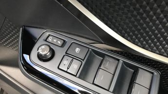 Toyota C-HR 1.8 VVT-h Design CVT Euro 6 (s/s) 5dr
