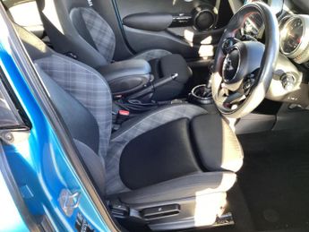 MINI Hatch 2.0 Cooper SD Auto 6Spd Euro 6 (s/s) 5dr
