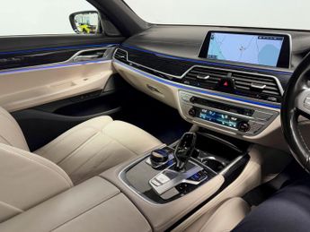 BMW 7 Series 730d M Sport Saloon
