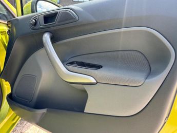 Ford Fiesta 1.4 Style + 5dr