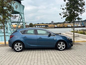 Vauxhall Astra 1.6i VVT 16v SRi 5dr Automatic