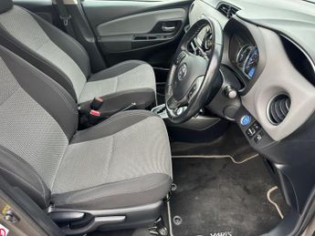 Toyota Yaris 1.5 VVT-h Icon E-CVT Euro 6 (s/s) 5dr