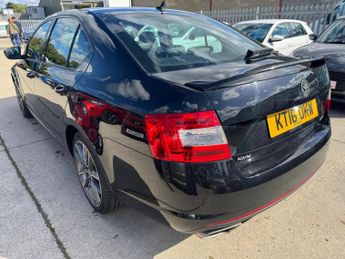 Skoda Octavia 2.0 TDI vRS DSG 4WD Euro 6 (s/s) 5dr (SNav)